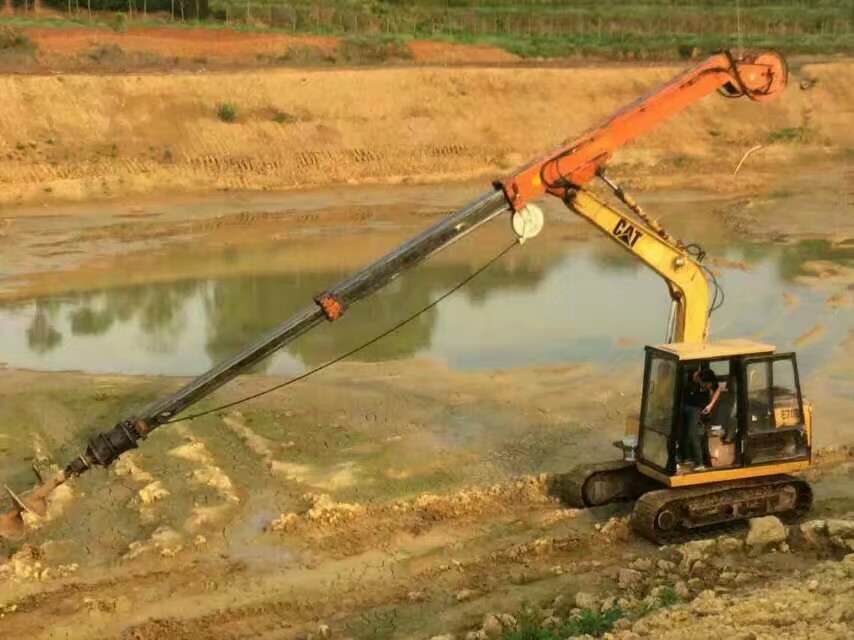 挖機(jī)伸縮臂廠家定制、勾機(jī)伸縮臂廠家改裝、伸縮臂挖機(jī)廠家