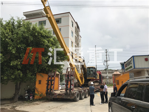 挖掘機(jī)伸縮臂改裝